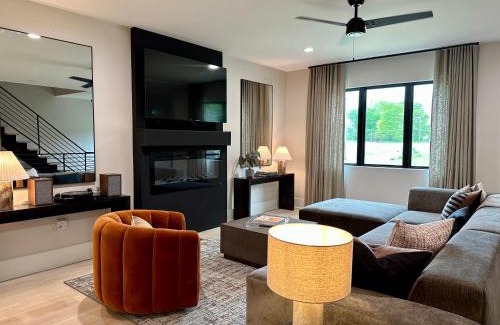 New Pathways Villa | Abode Memphis - Pontotoc