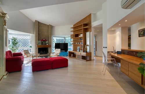 Campagnano di Roma House | About 3,900 m from Campagnano di Roma is this large and beautiful villa with private pool with priva