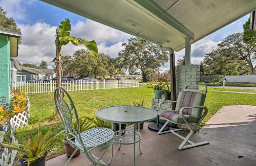 Pine Hills House | about 9 Mi to Universal Orlando Retreat with Sun Porch!