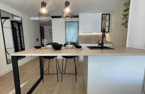 Burgos Apartment | Abrazo a la Catedral by Unique Rooms