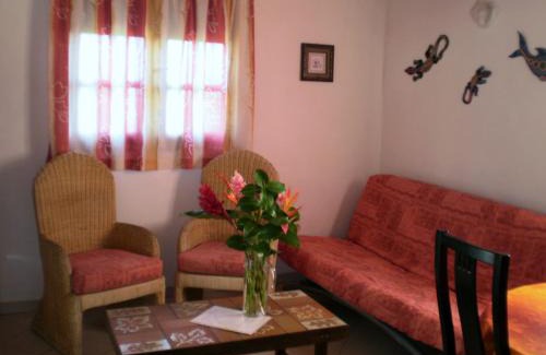 Le Marin House | Abri Gens Libres