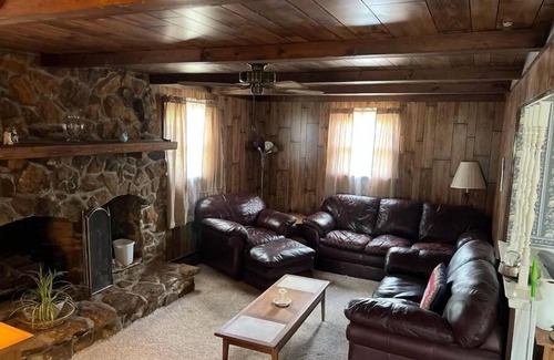 Absecon Cottage | Absecon Cottage Retreat- Close to Atlantic City