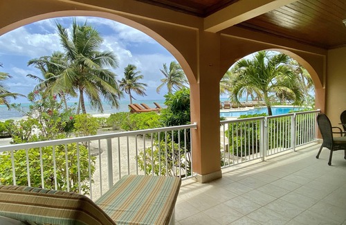 San Pedro Condo | Absolute Beachfront - Gold Standard Approved Unit 8