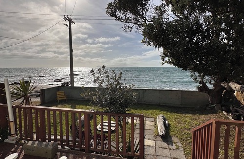 Pukerua Bay House | Absolute Beachfront Kiwi Bach