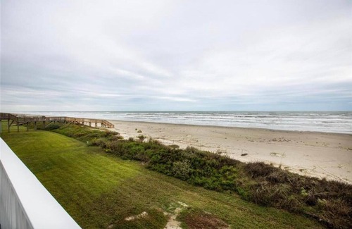 Indian Beach Villa | Absolute beachfront luxury villa in Indian Beach-first row
