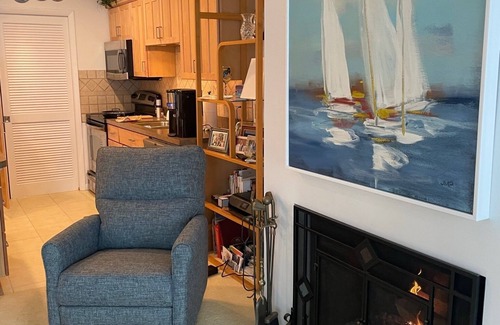 Dewittville Condo | Absolute Gem! Stunning Chautauqua Lake views with AC, WiFi