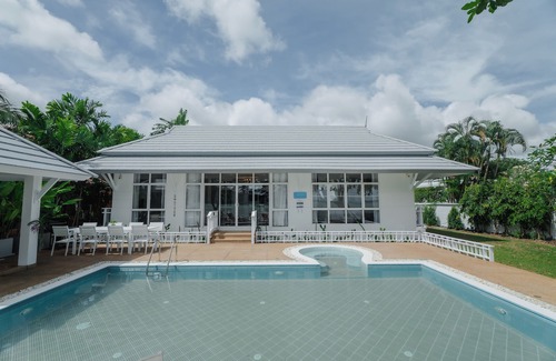 Rawai Villa | Absolutely Beach Front with Amazing View 4 Bedrooms Villa Rawai Beach, Phuket