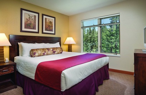 Canmore Resort | Absolutely gorgeous resort & condos !