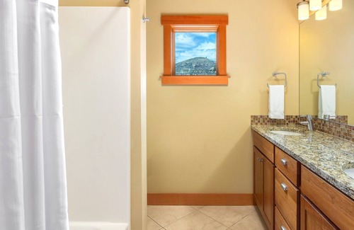 Chelan Resort | Absolutely gorgeous resort & condos !