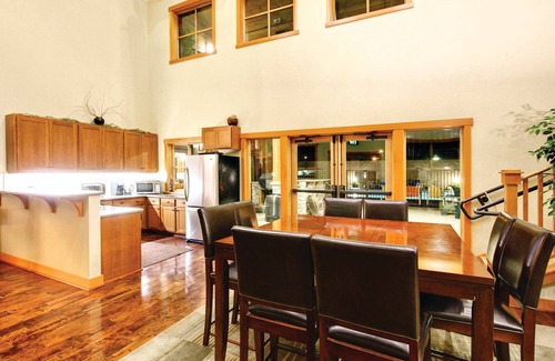 Chelan Resort | Absolutely gorgeous resort & condos !