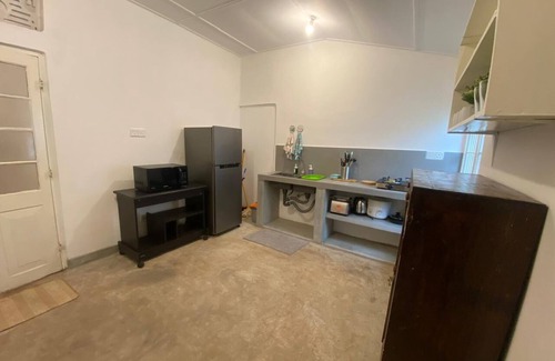Wellawatta North House | AC Home in Wellawatta Colombo 06 - 2AC Bedrooms & Servant/Guest room