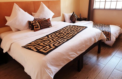 Langata Hotel | Acacia Tree Lodge
