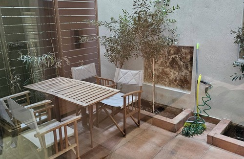 Kolokinthou Apartment | Academia 02 flat by the Park