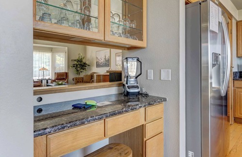 Colorado Springs House | Academy Basecamp |Fireplace/Games/BBQ | MTN View