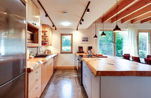 Otter Creek House | Acadia Home w/Rooftop Deck - Close to Trails!