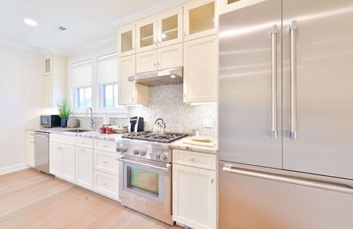 Wyoming Apartment | Access to Unmatched Amenities | Adults Exclusive