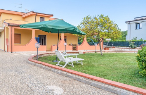 Arenella Villa | Accessible Villa "Franca Zona Arenella" with Private Terrace & Wi-Fi
