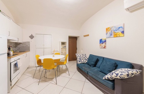 Nomentano Apartment | Accogliente Appartamento in Area Tranquilla a 10 Minuti di Metro dal Colosseo