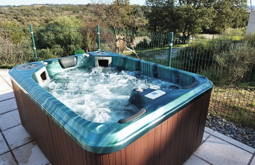 Banyuls-dels-Aspres House | Accommodation with SEA AND MOUNTAIN VIEW, roof terrace, swimming pool and SPA.