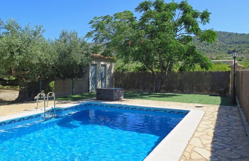 Vall d'Alba Cottage | Accommodation in Castellón (6 people). Enjoy the family pool
