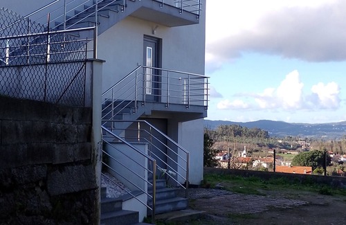 Braga Apartment | Accommodation in house with shared pool, 10mn from Braga. Weekly rental