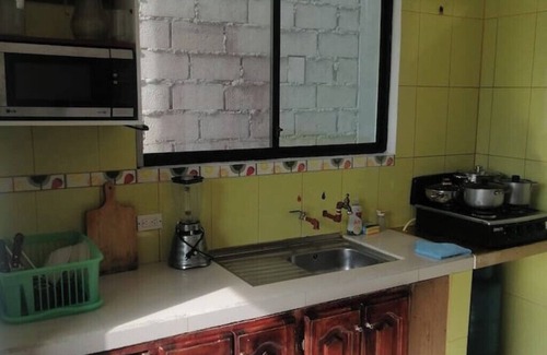Quito Apartment | Acogedor Apartamento en Pueblo Unido, Quito: 2 Dormitorios, 2 Camas, 1 Baño