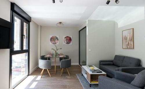 Alcala de Henares Apartment | Acogedor Refugio con Terraza