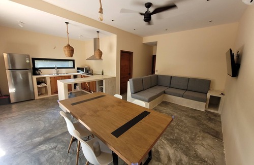 Isla Holbox House | Acogedora Casa en Holbox a 200 Metros de la Playa