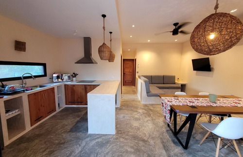 Isla Holbox House | Acogedora Casa en Holbox a 200 Metros de la Playa