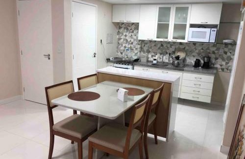 Salinas Apartment | Aconchegante-novo, moderno-familiar, fácil acesso