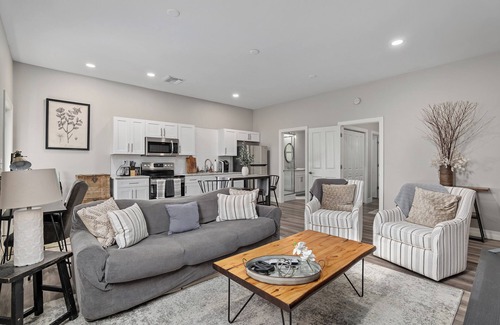 Fellowship Apartment | Acorn Apartment @ Little Tree Farm