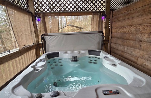 South Bloomingville Cottage | Acorn Cottage located in Hocking Hills