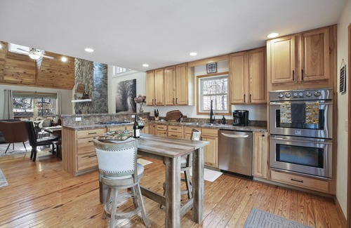 Basye Cabin | Acorn Ridge: Modern Shenandoah Mountain 4 Bedroom 4 Bathroom, Firepit, Theater