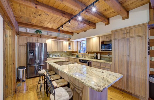 Nineveh Apartment | Acre Ridge Cabin in Brown County