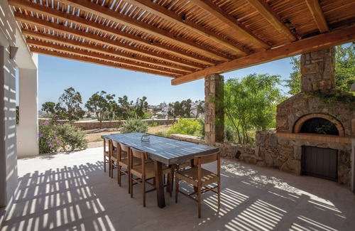 Ano Mera Apartment | Acres Emerald Apartment