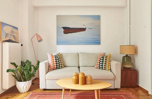 Makrigianni Apartment | Acropolis, Bright, Calming Retreat with Balcony