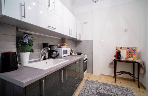 Thessaloniki City Centre Apartment | Acropolis Deluxe Apt Must