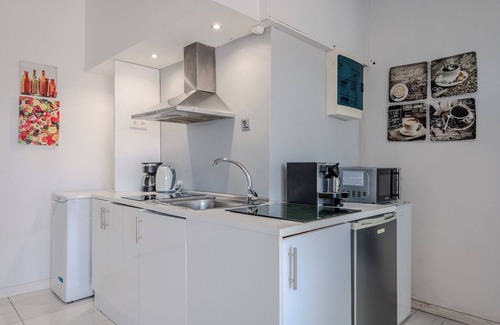 Kerameikos Apartment | Acropolis front row loft