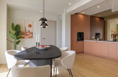 Monastiraki Apartment | Acropolis View Retreat with 2 Private Plunge Pools