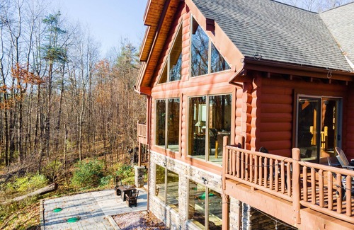 Ellicottville House | Across from Holimont Ski Resort & 1.5 miles from downtown shopping district.