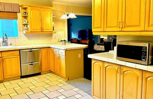 Willow Glen House | Across from Park Open Floor Plan in Silicon Valley Willow Glen Area of San Jose