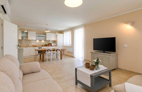 Novigrad Villa | Activity villa Angelina with pool in Novigrad