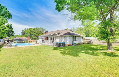 Acworth House | Acworth Oasis w/Pool, Hot Tub & Fire Pit!