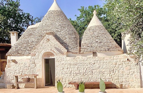 Polignano a Mare Villa | AD&DIMORE THE ANCIENT TRULLO for EXCLUSIVE use with swimming pool gym and garden