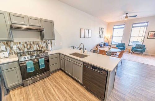Downtown Eau Claire Apartment | ADA Compliant 1br Apartment/Downtown/UWEC