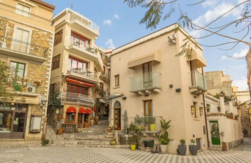 Mazzaro Apartment | Adalgisa Oversea Suite