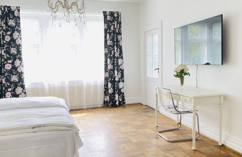 Aalborg Bed & Breakfast | aday - Aalborg Mansion - Room 2
