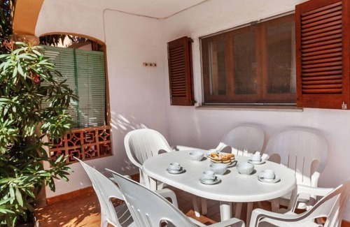 L'Escala Apartment | Adelfa apt. 1 by Interhome