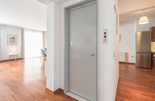 Elliniko Villa | Adelos III Bloom Villa – 5BR 360m² - Sauna - Rooftop
