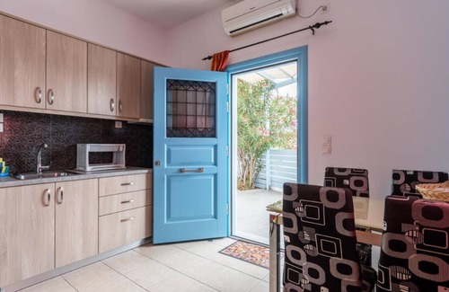 Perissa Apartment | Adelphi Apartments Apartment - Ground Floor Sleeps 3